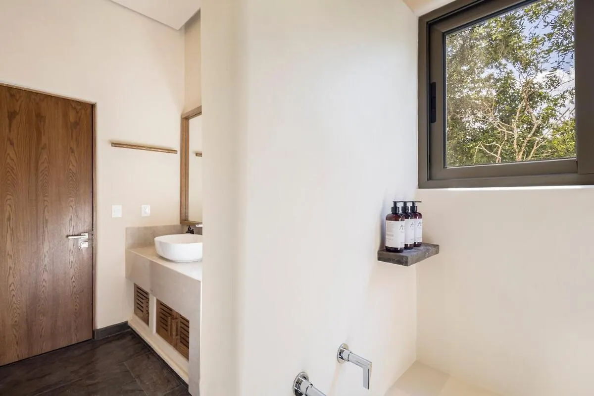 Villa With Premium Service - Cook, Butler & Driver Included In Luxury Aldea Zama Tulum