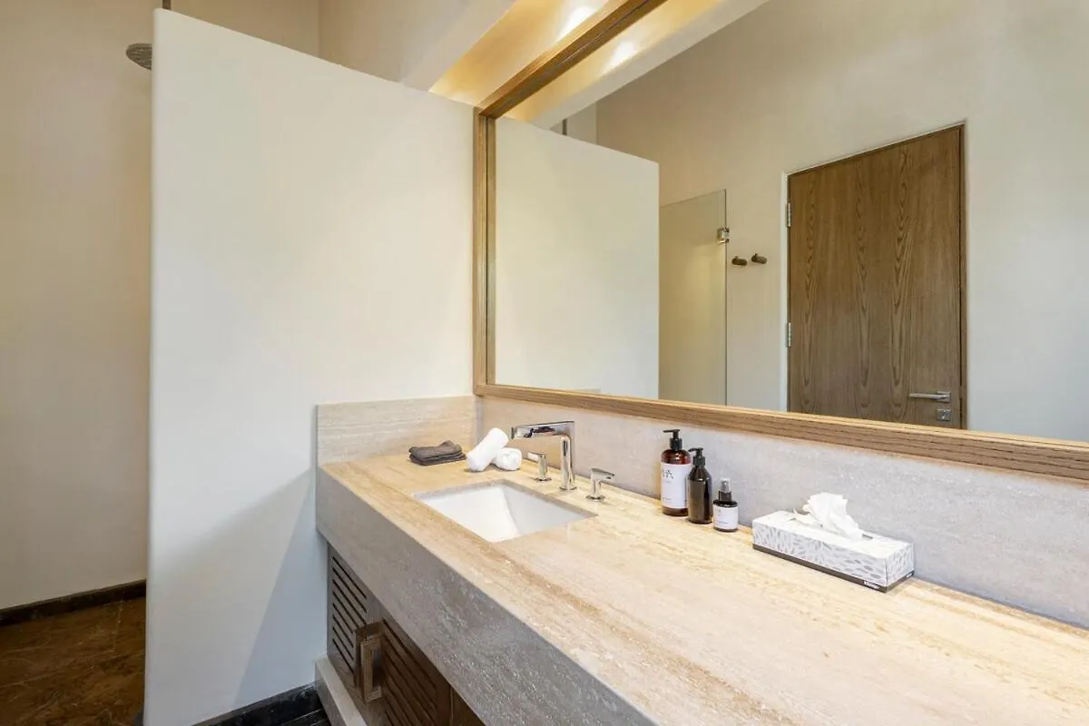 Villa With Premium Service - Cook, Butler & Driver Included In Luxury Aldea Zama Tulum