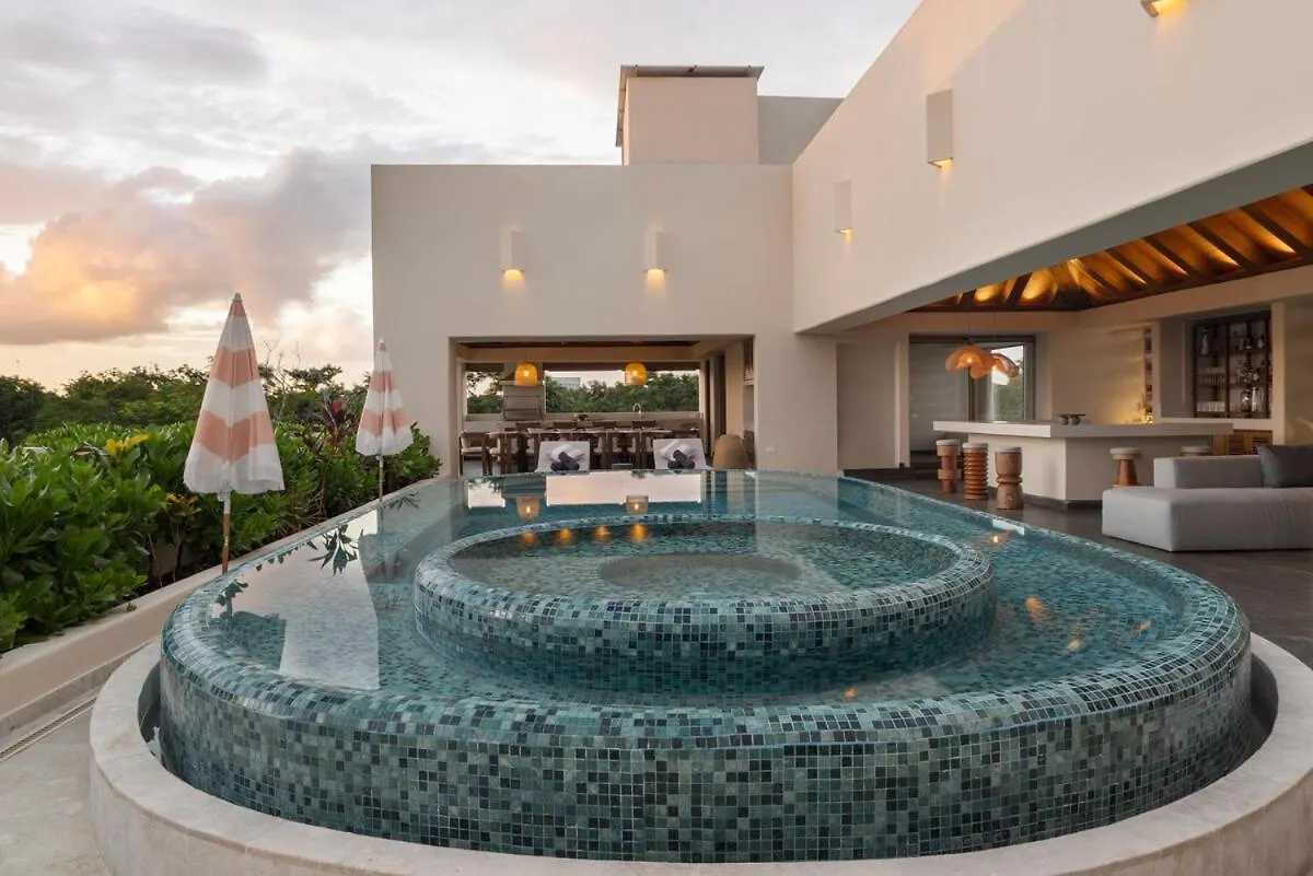Villa With Premium Service - Cook, Butler & Driver Included In Luxury Aldea Zama Tulum 0*,  México