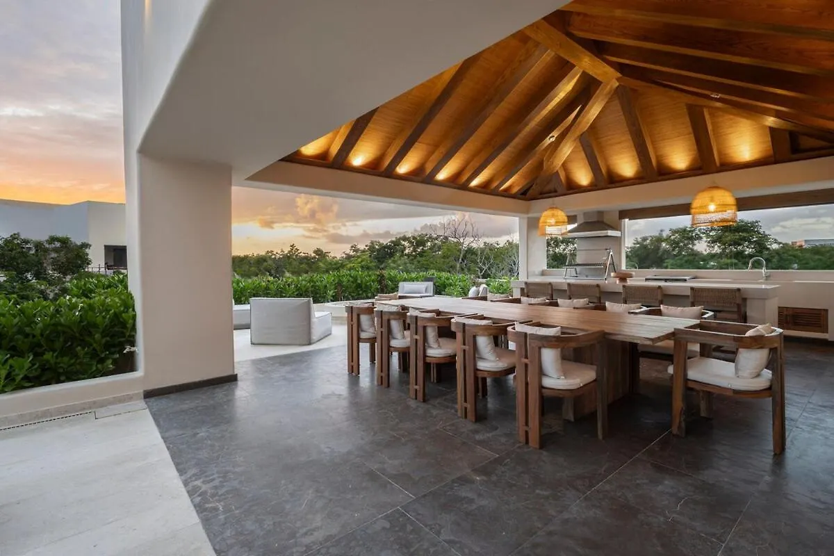 Villa With Premium Service - Cook, Butler & Driver Included In Luxury Aldea Zama Tulum México